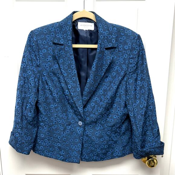 Liz Claiborne Blazer, Blue Floral Print, Textured Fabric, Cropped, Lined, Size M - Picture 1 of 4